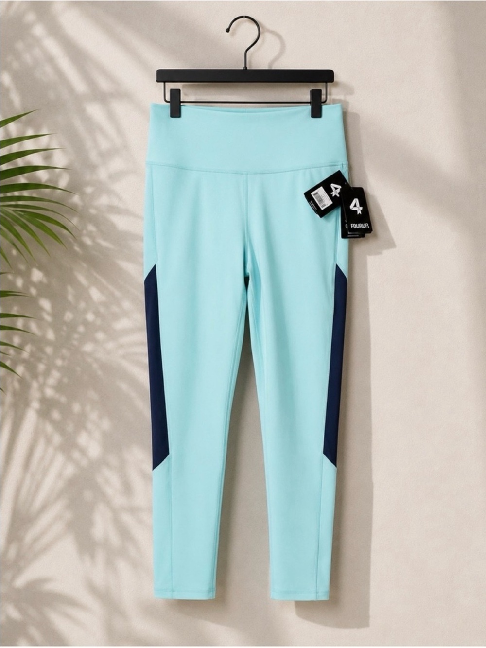 Four Laps Precision Compression Leggings With Mesh Side Panels Size Large NWT